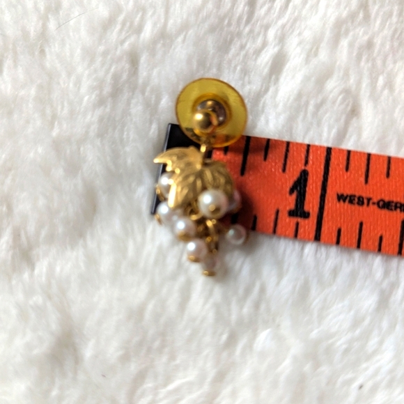 Vintage Goldtone and Faux Pearl Grape Cluster Pierced Earrings - Picture 8 of 9